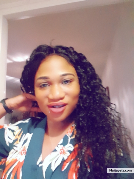 🥰 - click for next photo