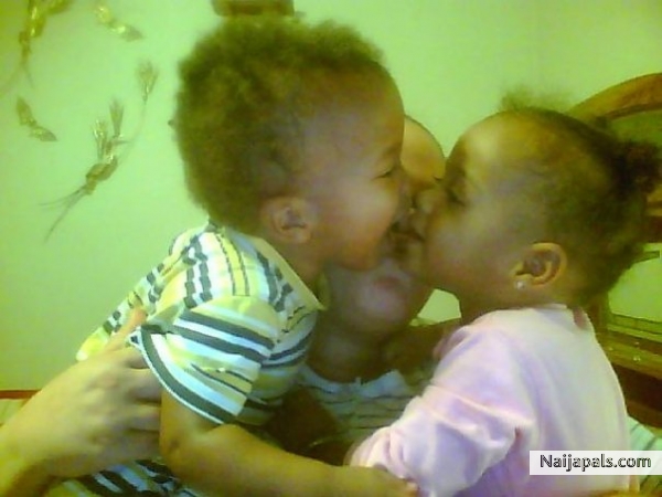 MY DAUGHTER AND THE TWINS DARIUS AND DESRIA - click for next photo