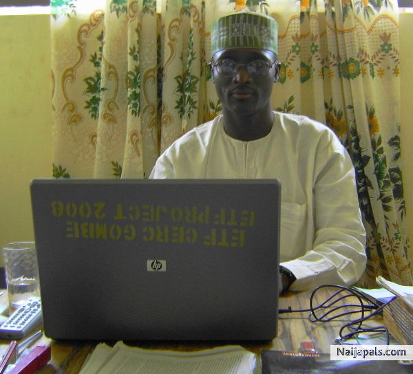 There is dignity in labour - click for next photo
