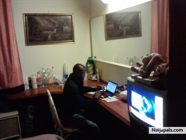  - click for next photo