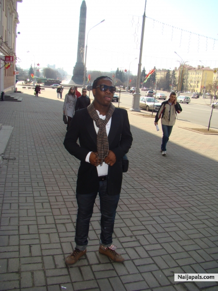  - click for next photo