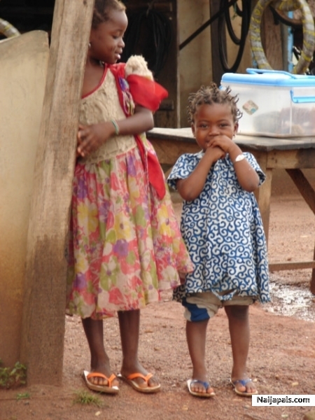 she just came to stand next to me. and what happened after then is that nothing happened, because i no change to Big Sister - click for next photo