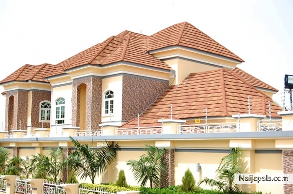 Brilliant Roof System - click for next photo