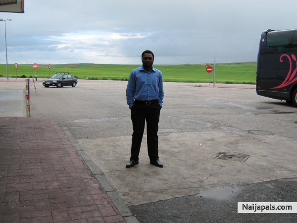  - click for next photo