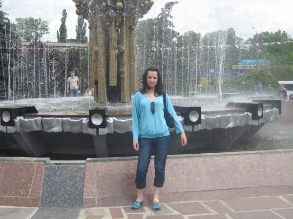  - click for next photo