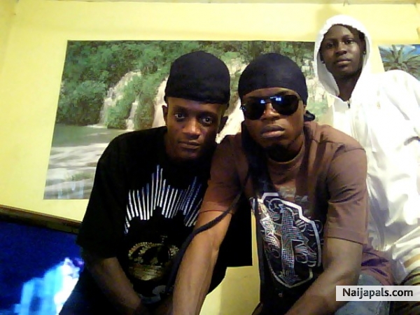  - click for next photo