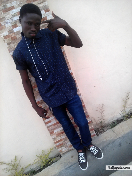 lookin haki panki - click for next photo