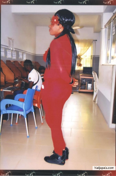 LADY B. DE HAIR MAKE-UP ARTISTE - click for next photo