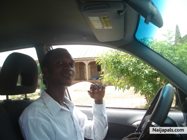 driving no where - click for next photo