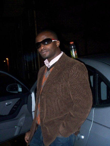 In dem PRADA shades - click for next photo