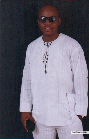  - click for next photo