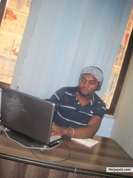 tiding 1 or 2 things online - click for next photo
