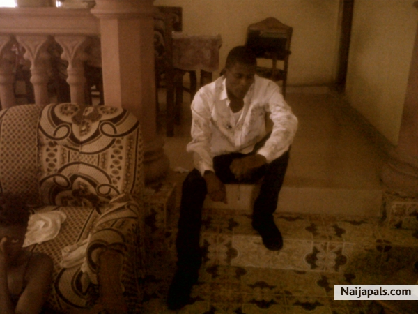  - click for next photo