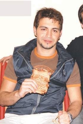  - click for next photo
