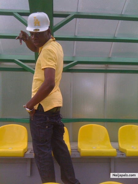  - click for next photo