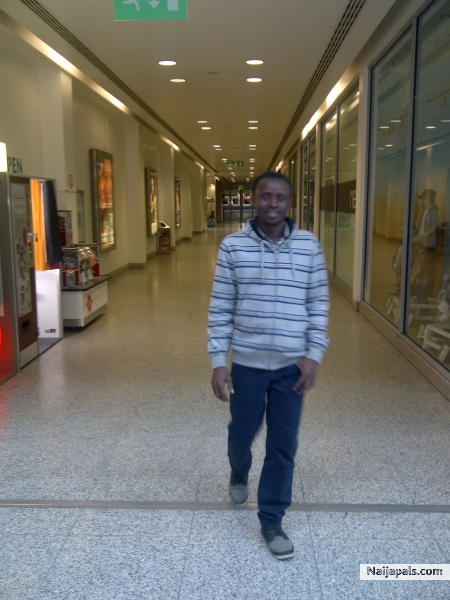 donc - click for next photo