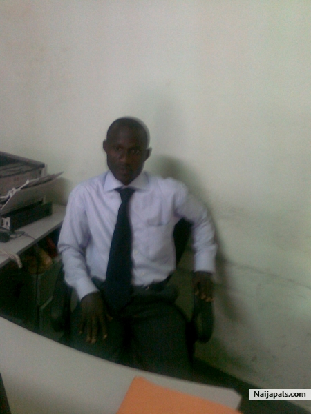 olalekan office pix - click for next photo