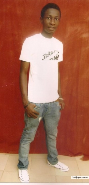 M boy 4 u ......... - click for next photo
