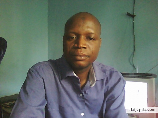 Umar Danjuma Emimaru - click for next photo
