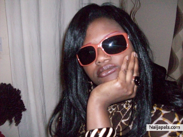 queeniguma - click for next photo