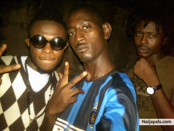 souldee vs kabba gee and fans - click for next photo