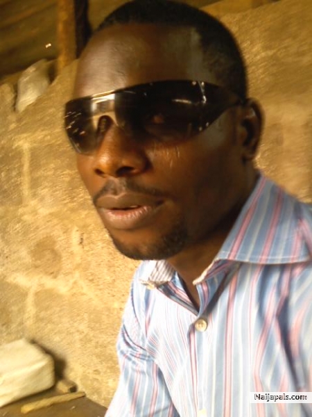  - click for next photo