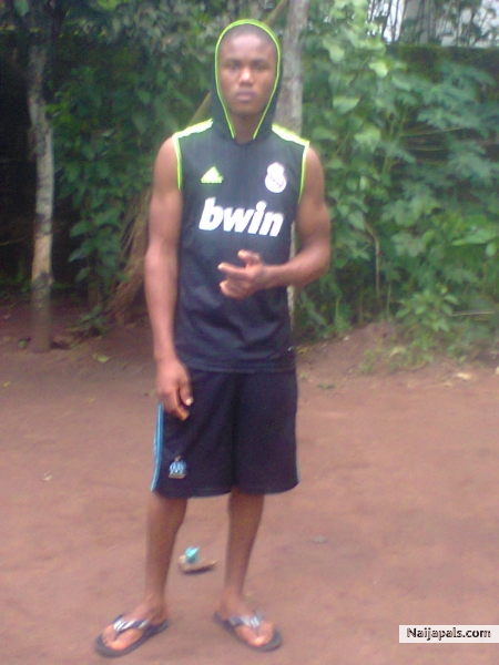  - click for next photo