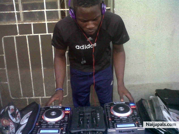 Dj lammy - click for next photo