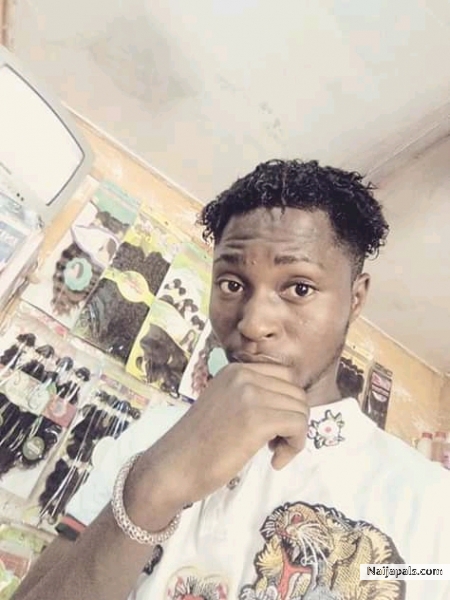 Rapper afro killer phyno lover - click for next photo