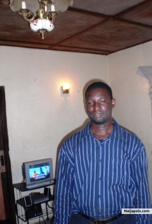 AT FEMI' S PLACE - click for next photo