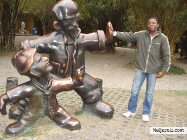 peter in a chinese outing. - click for next photo