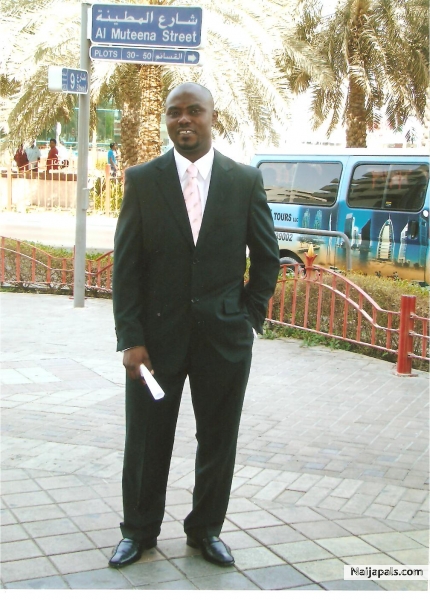  - click for next photo