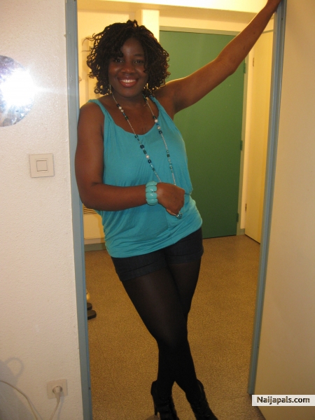 Hawtttt Mama mia........... - click for next photo