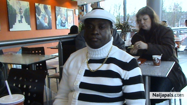 my pic in kfc venlo holland - click for next photo