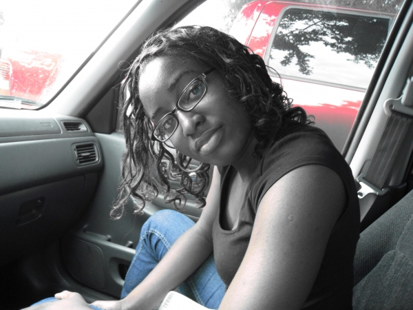bored in my brother' s car - click for next photo