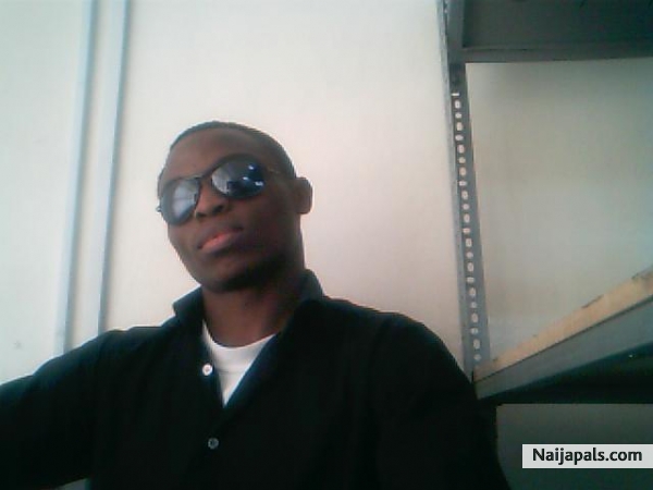 king of the elvi.......!!!! - click for next photo