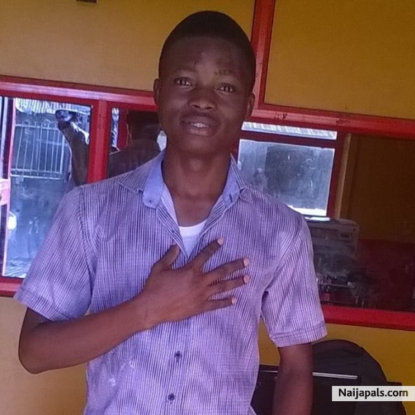 #Mo Loyal - click for next photo
