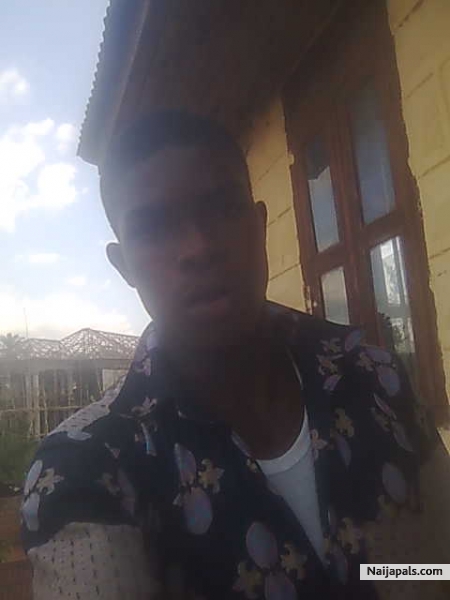 Dats me - click for next photo