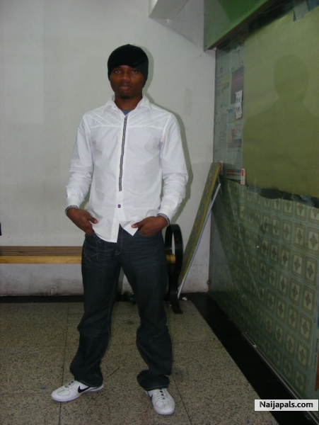  - click for next photo