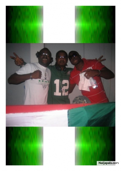 Guy,s are geting higher - click for next photo