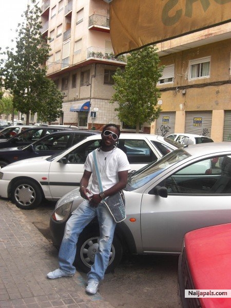 - click for next photo