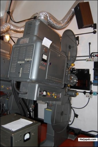 the camera that made that particular photo that WAoo00hh!! eD!! you. - click for next photo