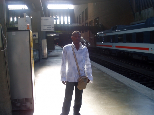  - click for next photo