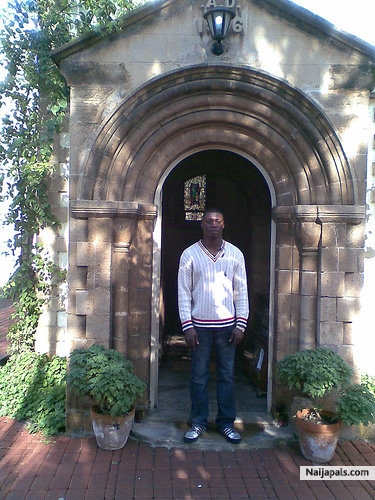  - click for next photo