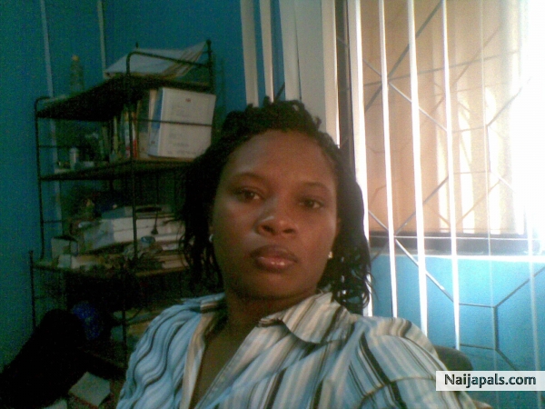 Nizzy - click for next photo