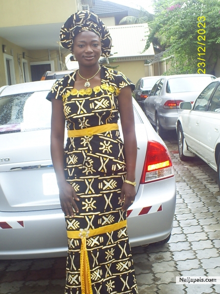  - click for next photo