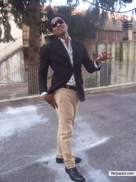  - click for next photo