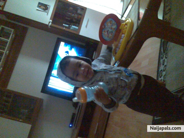  - click for next photo