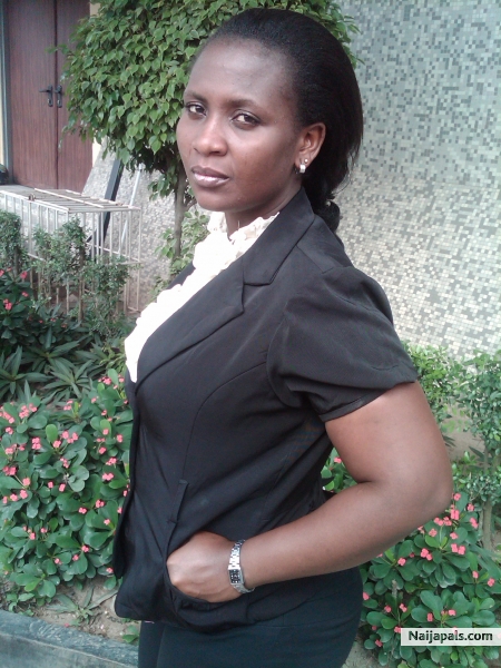bukola - click for next photo