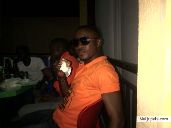  - click for next photo